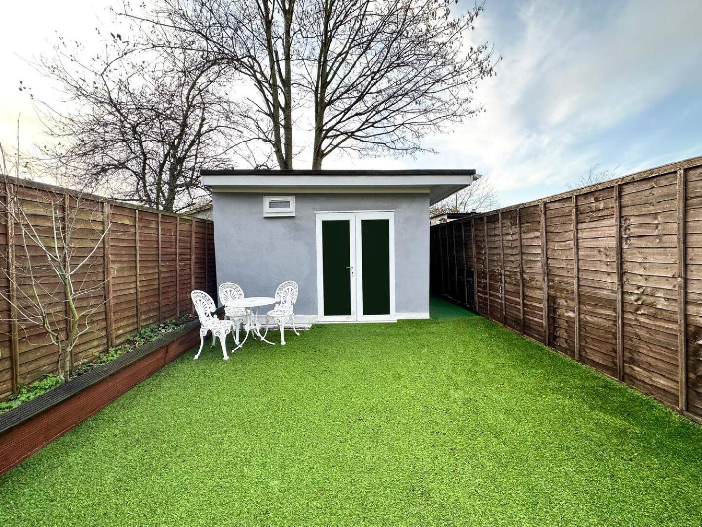 Boutique Backyard Bungalow - Brimsdown 恩菲尔德 外观 照片